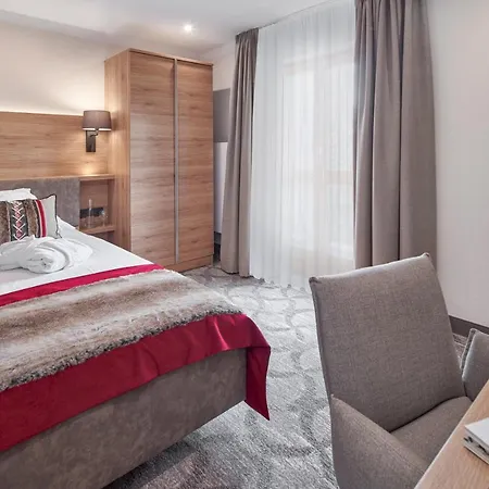 Ξενοδοχείο Alpenhof 4*