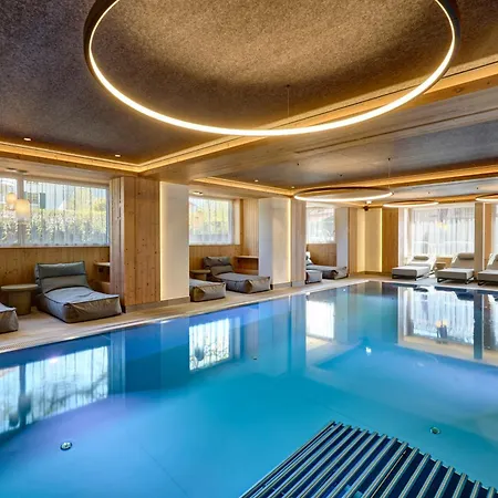 Hotel Alpenhof 4*