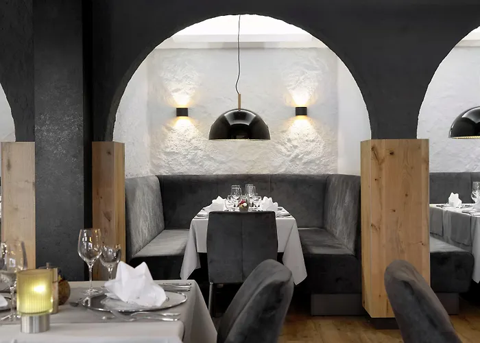 Hotel Alpenhof 4*