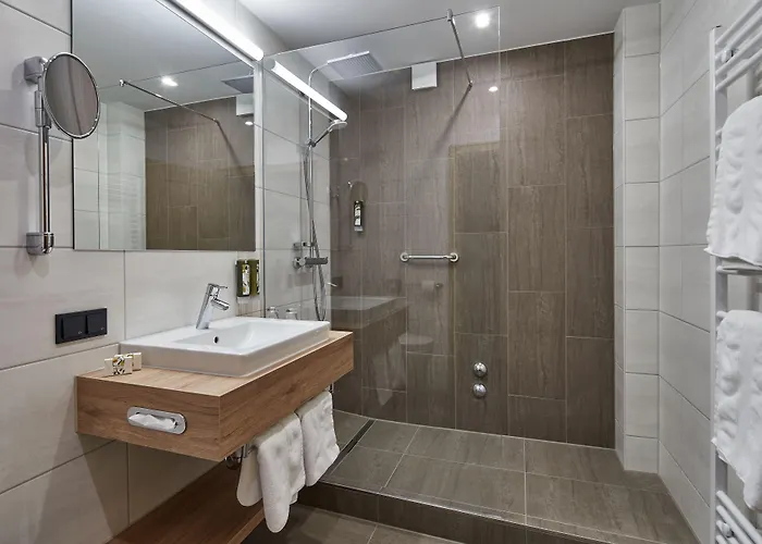 Alpenhof فندق 4*