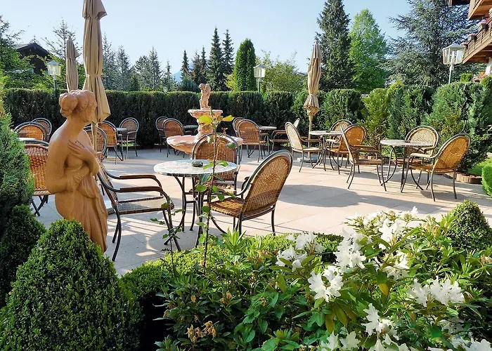 Alpenhof Hotel 4*